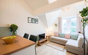 1 Bed Central Cardiff Loft Apartment Near Stadium